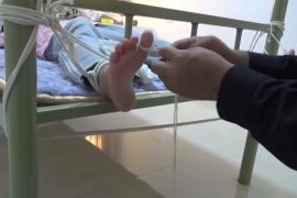 Q165挠脚心